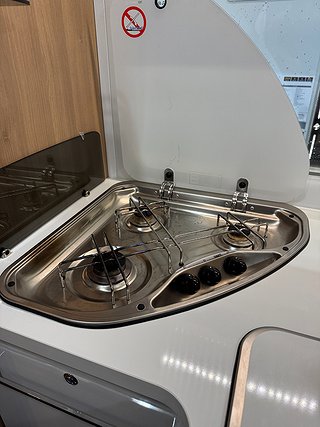 Husbil-halvintegrerad Ci MAGIS 86 P 130HK 8 av 14