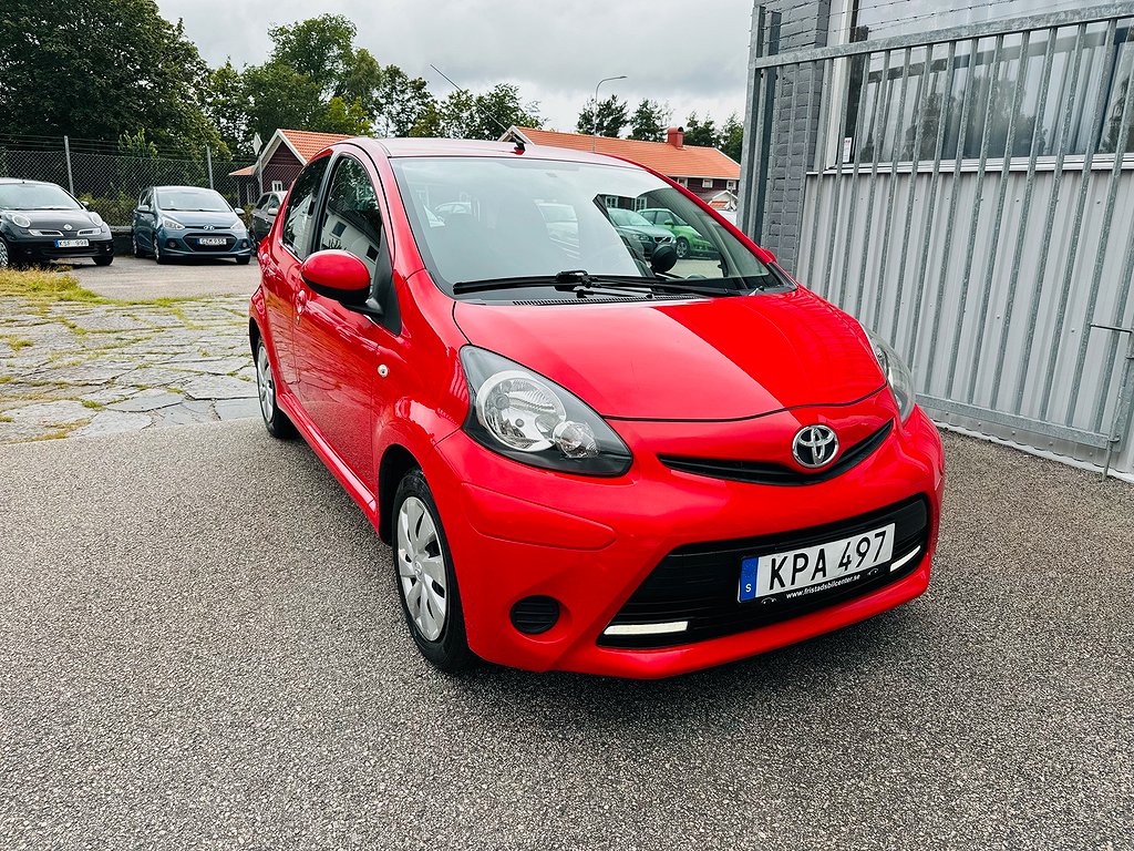 Toyota Aygo 1.0 VVT-i 68HK 5-D / 9800Mil