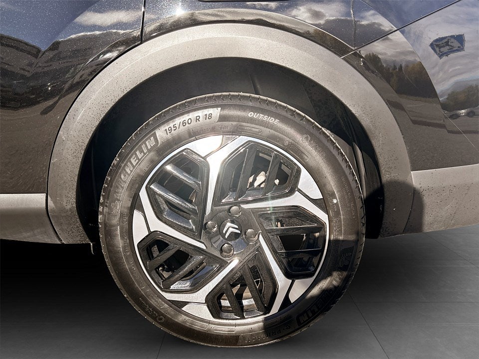 Bild på Citroën C4 X Shine Exclusive 1.2 PT 130hk Aut - PANO, ELSTOL