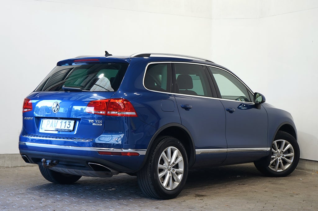 Volkswagen Touareg 3.0 V6 TDI 4M B-kamera Värmare Drag 204hk
