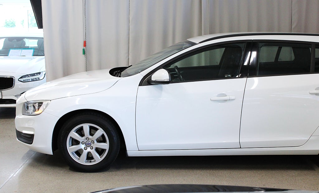 Volvo V60 D2 115HK, Powershift, Drag, S&V-hjul, 3,99% Ränta