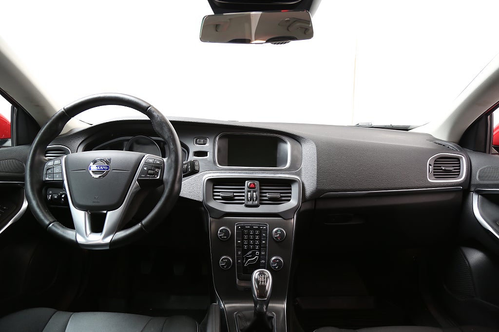 Volvo V40 T2 Momentum 120hk 2014