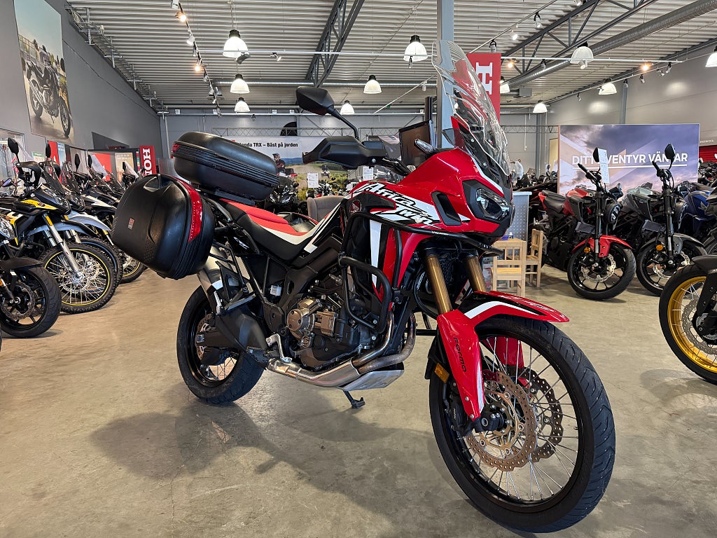 Honda CRF1000D Africa Twin DCT #Endast 1740mil & Farthållare# 