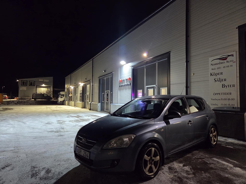 Kia Ceed cee'd 1.6 CVVT EX Euro 4 LÅGMILL,FÅÄGARE