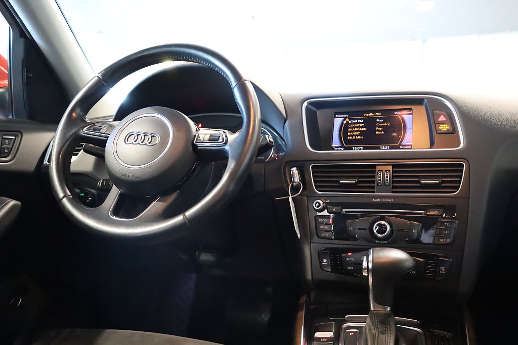 Audi Q5 2.0 TFSI 225HK Quattro AUT Design-PKT Drag Värmare PDC 2013