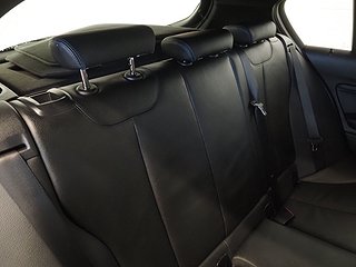 Halvkombi BMW 118I 12 av 21