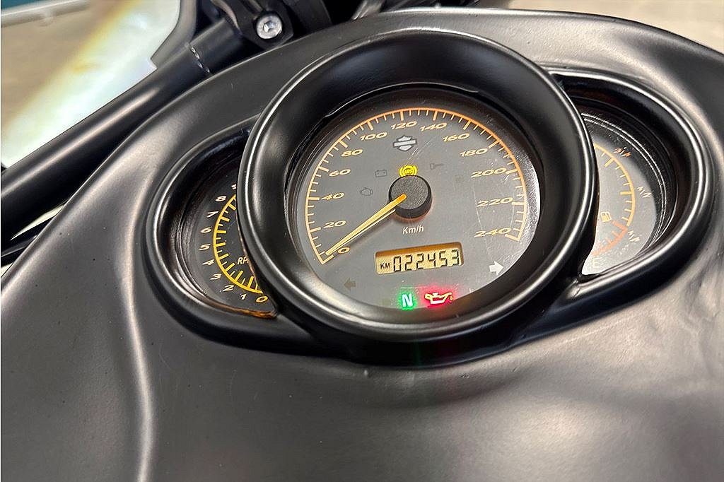 Harley-Davidson VRSCDX Night Rod Special ABS, SVENSKSÅLD Akrapovic
