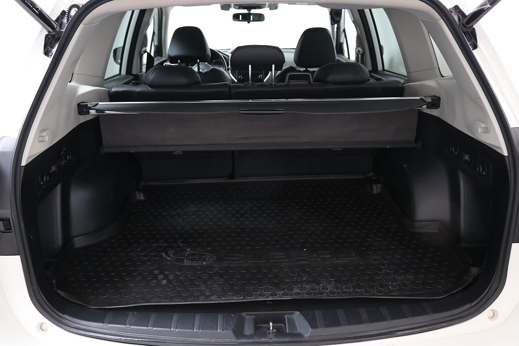 Subaru Forester 2,0i e-Boxer 150hk Ridge AWD Aut Skinn Drag Leasbar 2020
