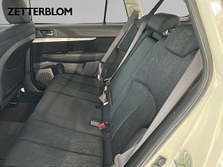 SUV Subaru Outback 9 av 19