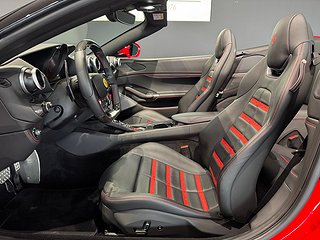 Cab Ferrari Portofino 4 av 21