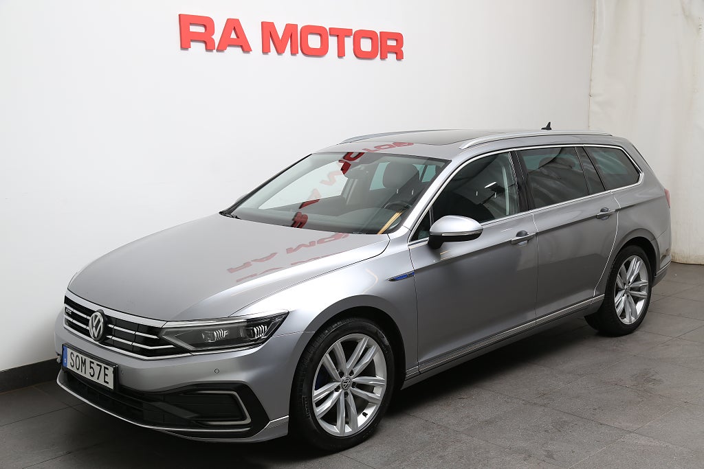 Volkswagen Passat Sportscombi GTE Executive Cockpit Panorama Värmare Drag 2020