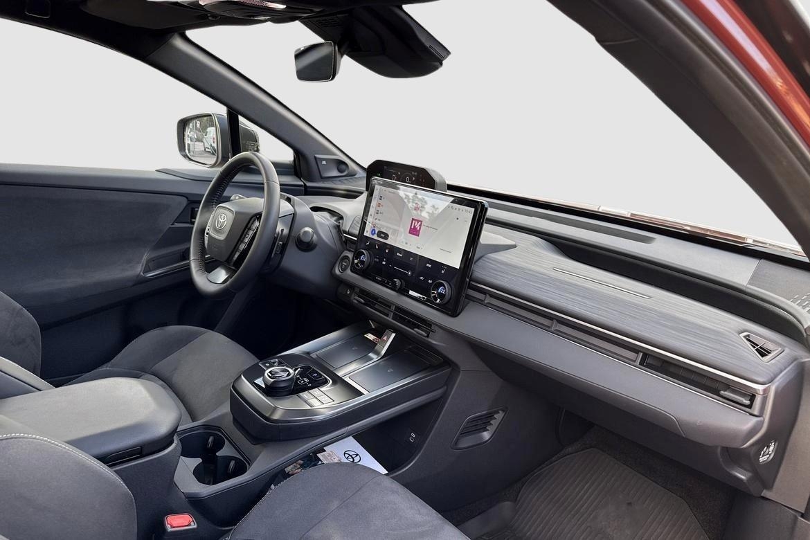 Toyota C-HR+ 77 kWh Executive 2026, bild 6/10