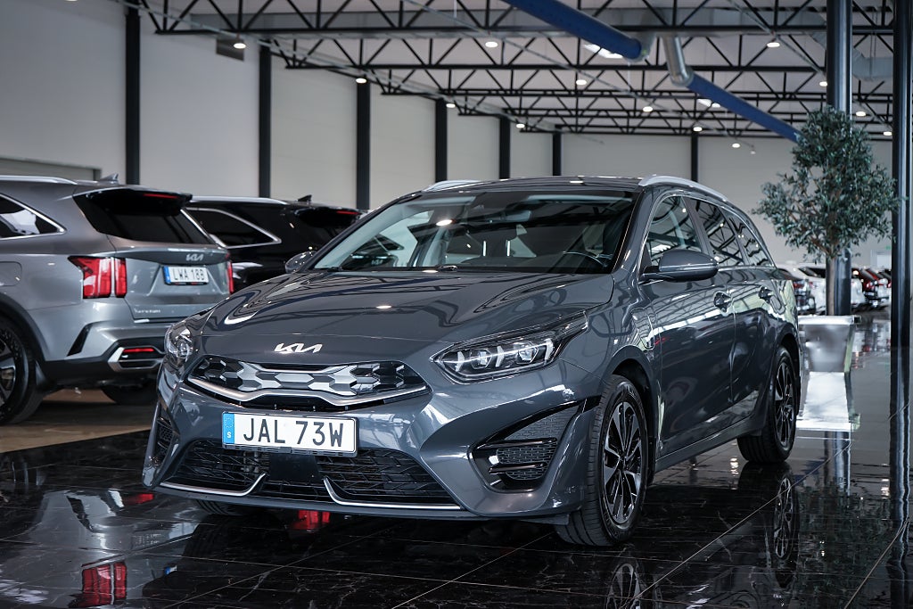 Kia Ceed Sportswagon Plug-in Hybrid DCT Advance | Kamera | LED |