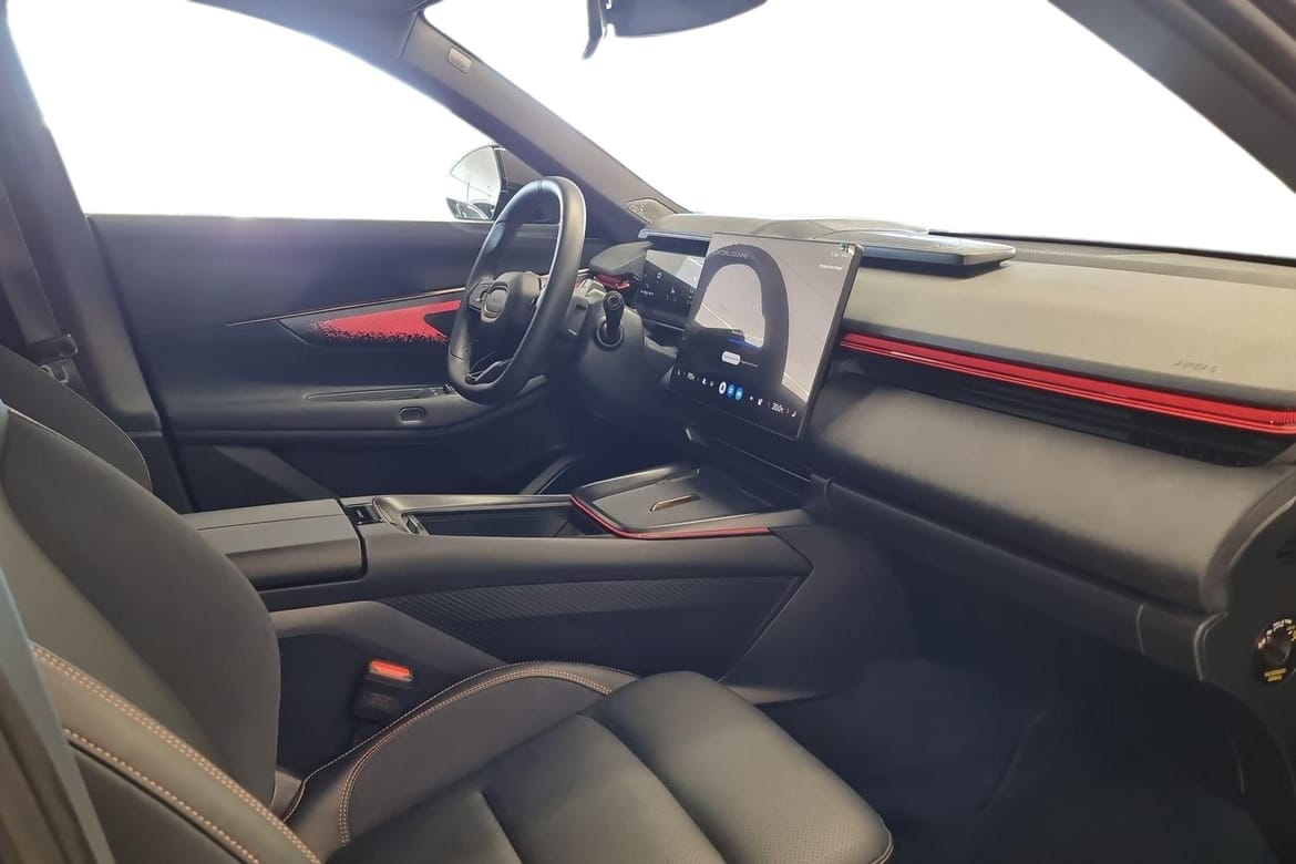 Lynk & Co 08 More PHEV 360° 2025, bild 7/40