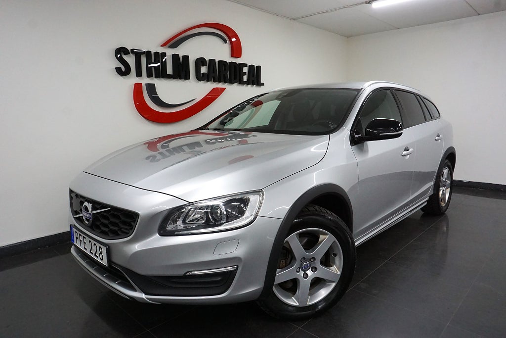 Volvo V60 Cross Country D4 Business Advanced D.Krok VoC, Kamrem bytt, Rattvärme