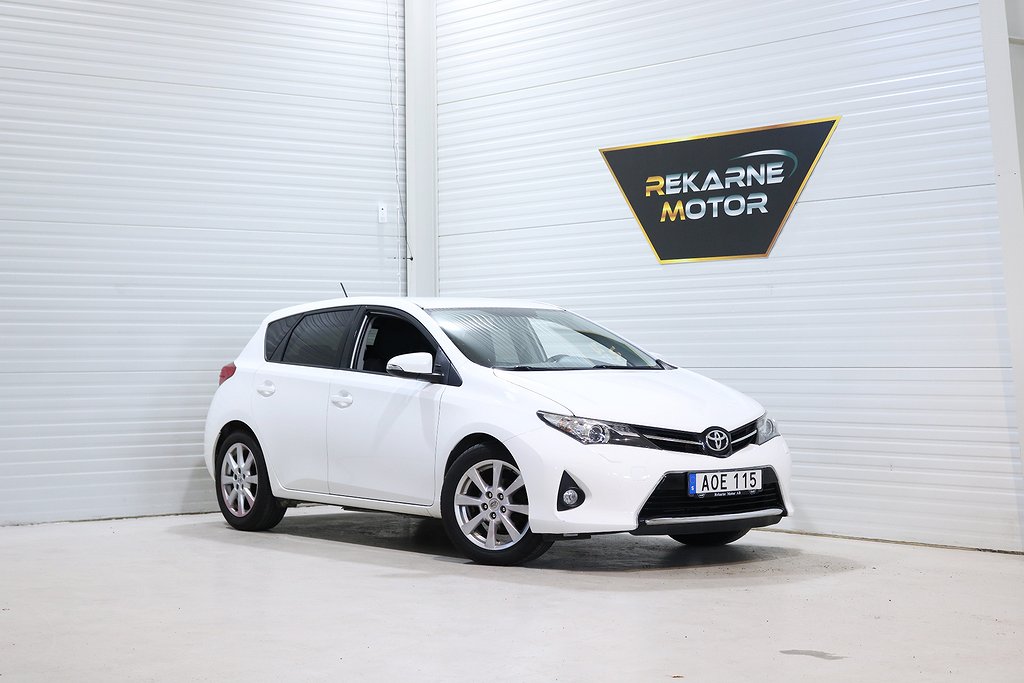 Toyota Auris 1.6 5-d Style 132HK| B-Kamera | MOMS | KAMPANJ