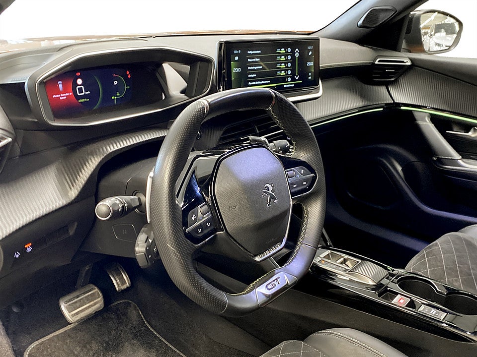 Bild på Peugeot 2008 GT 1.2 PT 155hk Aut B-KAMERA CARPLAY