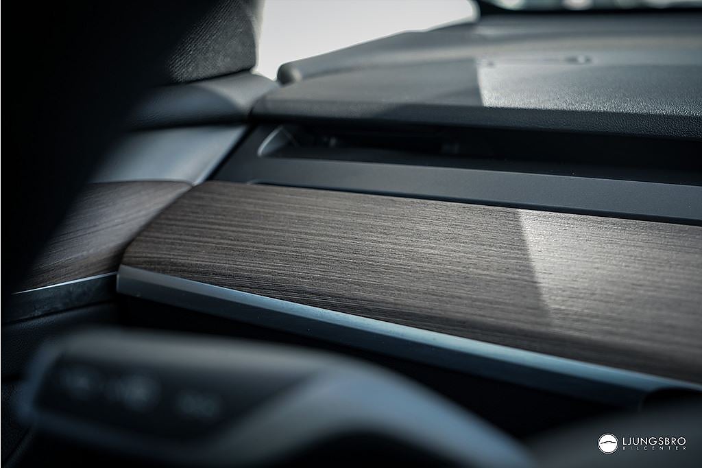 Tesla Model Y Performance 534hk / 1 Ägare / Dragkrok