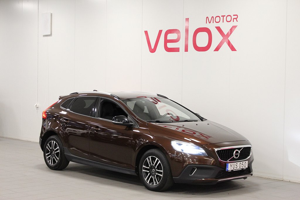 Volvo V40 Cross Country D3 Geartronic Momentum 150hk NAV VOC