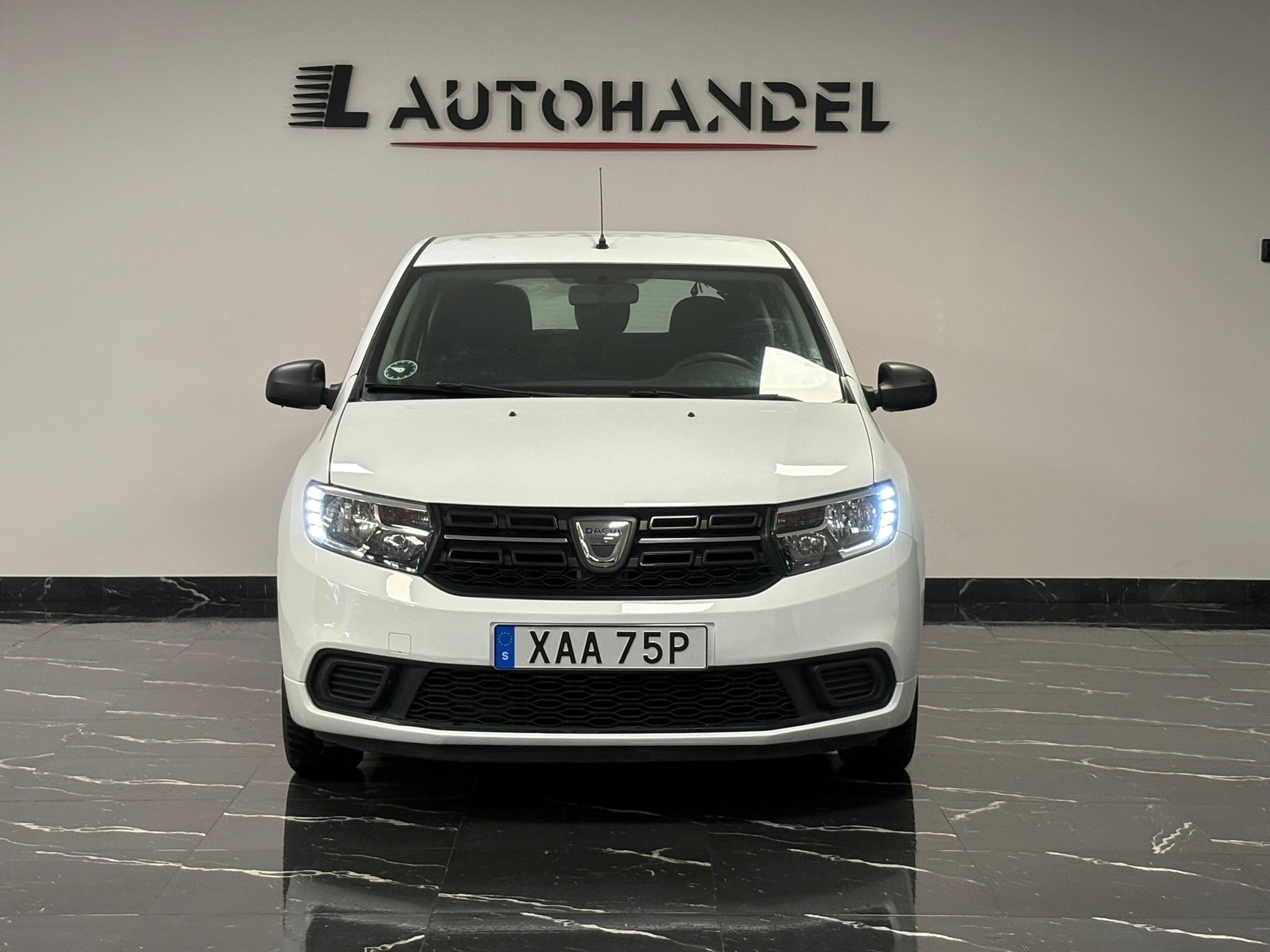 Dacia Sandero 0.9 TCe Nybesiktigad 90Hk 2020, bild 2/10