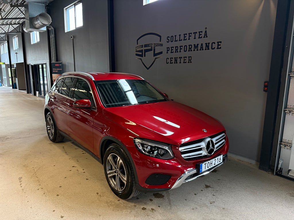 Mercedes-Benz GLC 250 4MATIC 9G-Tronic / Burmester / OBS! 1.700 mil