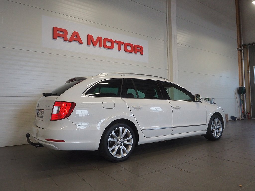 Skoda Superb Kombi 1.8 TSI Aut | Drag | P-Sensorer 2012