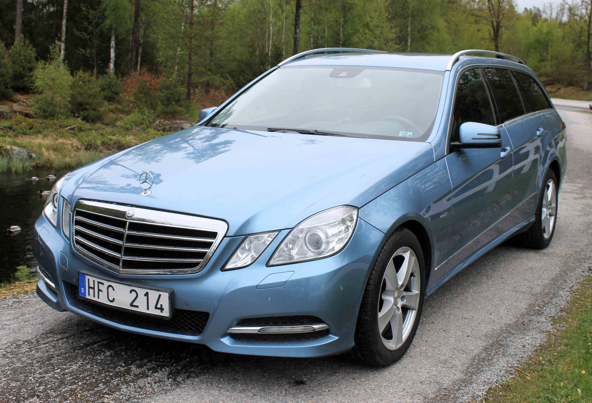 Mercedes-Benz E