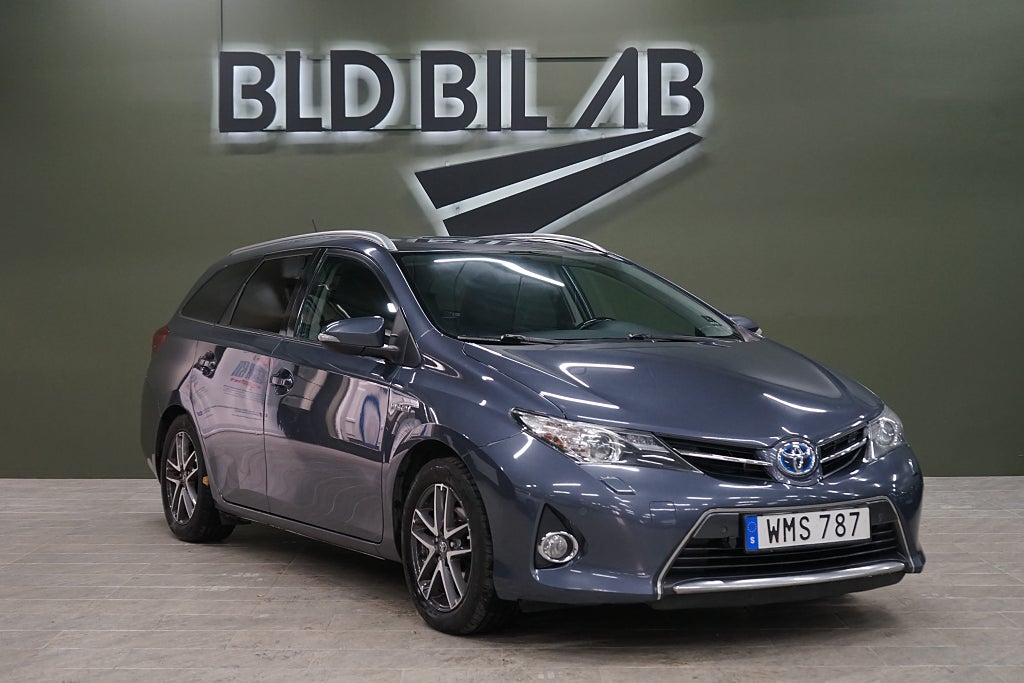 Toyota Auris Touring Sports Hybrid e-CVT Edition M-VÄRMARE 
