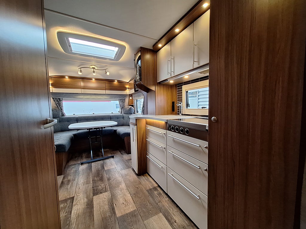 Polar Edition 590 BK 2.5 Barnkammare, Tält -2023