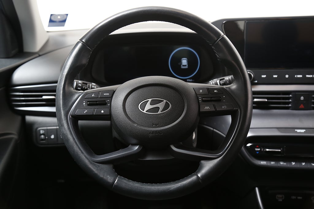 Hyundai i20 1,0 T-GDi MHEV 100hk Essential Aut CarPlay Kamera 2025