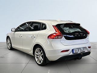 Volvo V40 T2 Business S&V-däck/P&M-värmare/Drag/Sensorer/LågSkatt