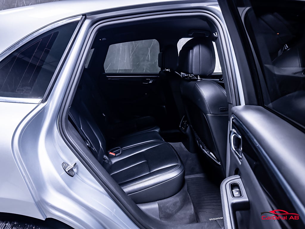 PORSCHE MACAN - S DIESEL - 258 CV - SPORT CHRONO - ATTELAGE