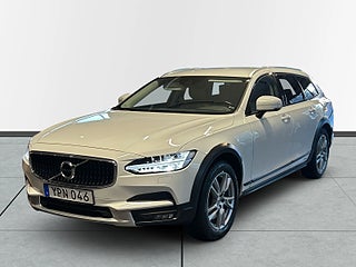 Volvo V90 Cross Country T5 AWD Geartronic Pro Edition MOMS/H&K/SoV/Kamera/Skinn