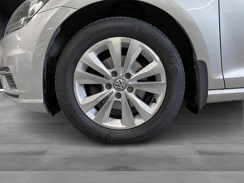 Volkswagen Golf 2019 - miniatyr 16