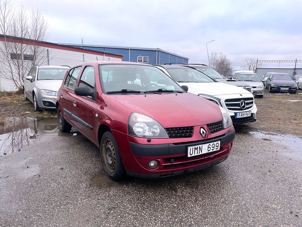 Renault Clio 5-dörrars Halvkombi 1.2 Expression