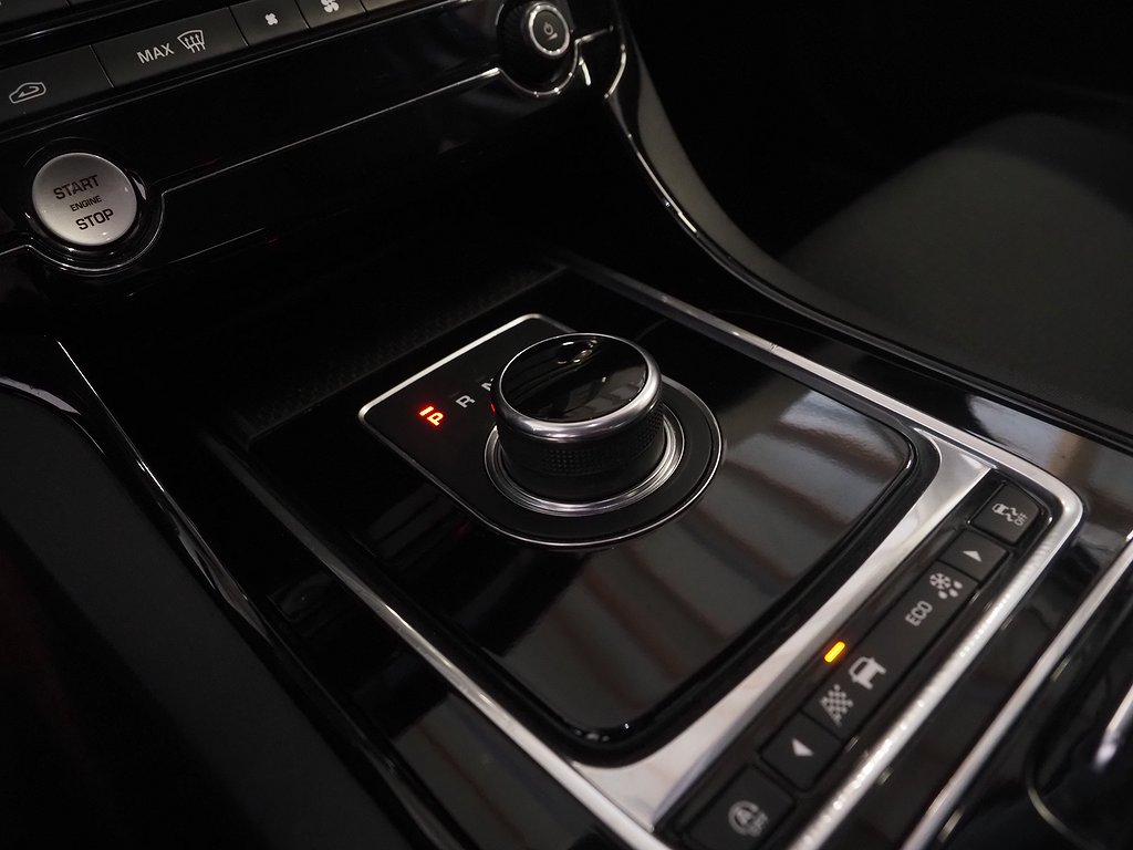 Jaguar XE 20d 180hk Automat | Dieselvärmare | 2018