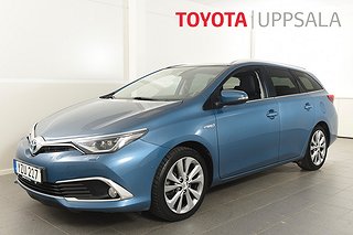 Toyota Auris Kombi 1 8 Elhybrid Executive Panorama Drag 136hk