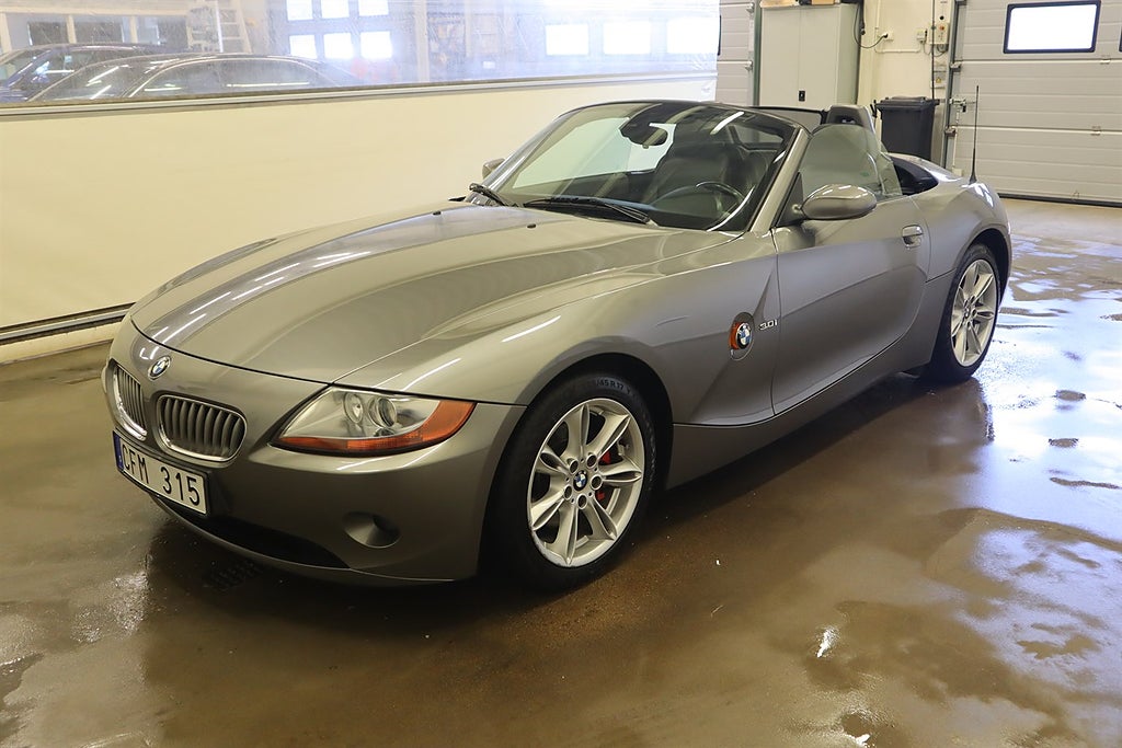 BMW Z4 3.0i 231hk AUT SVART LÄDER MKT FIN ORG/SOMMARBIL