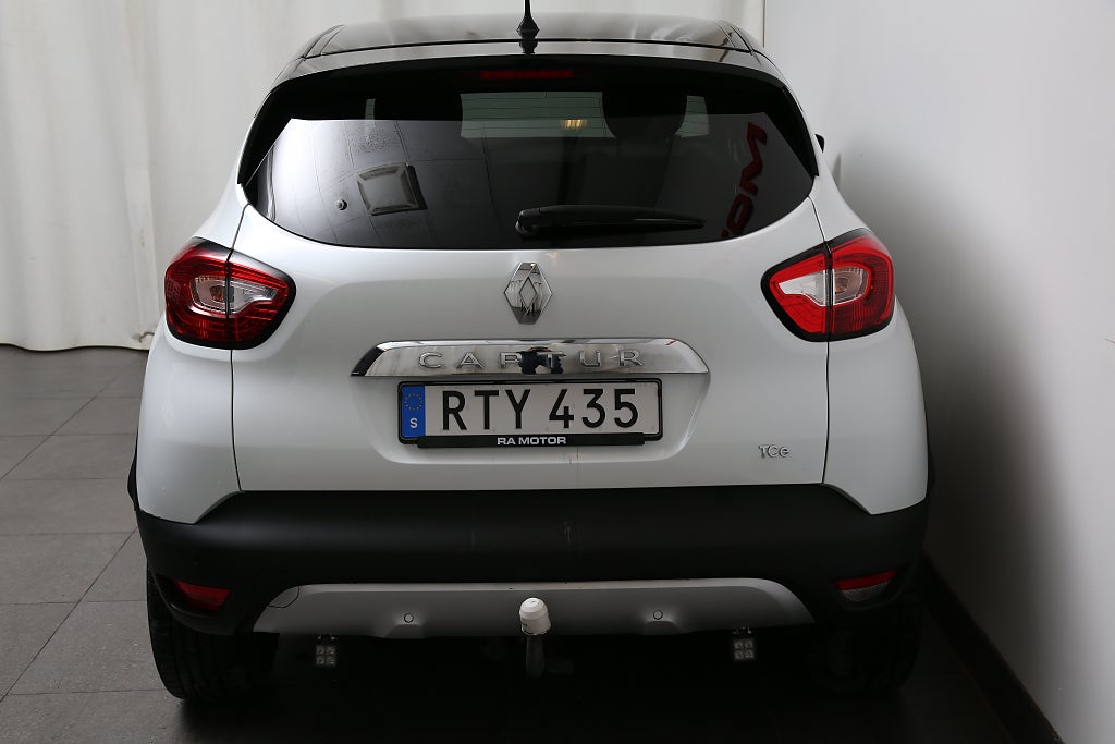 Renault Captur 1,2 TCe BOSE Navi Aut Navi "En Svensk Klassiker" Drag 2017