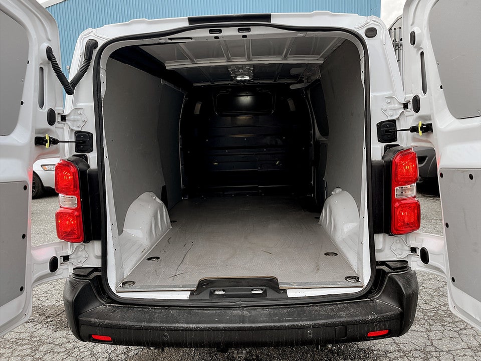 Bild på Citroen Jumpy Vang Long 2.0 BlueHDi 145hk Aut L3 B-KAMERA