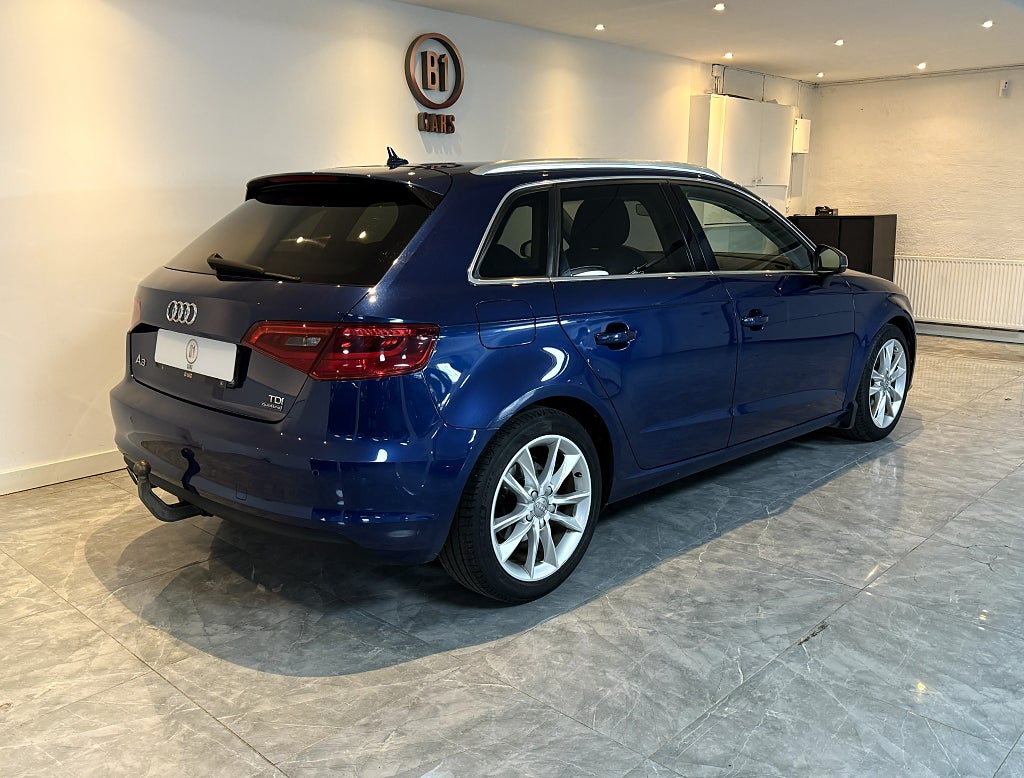 Audi A3 Sportback 2.0 TDI quattro AMBITION MOTORVÄRMARE DRAG