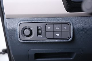Transportbil - Skåp Maxus e-Deliver 3 9 av 18