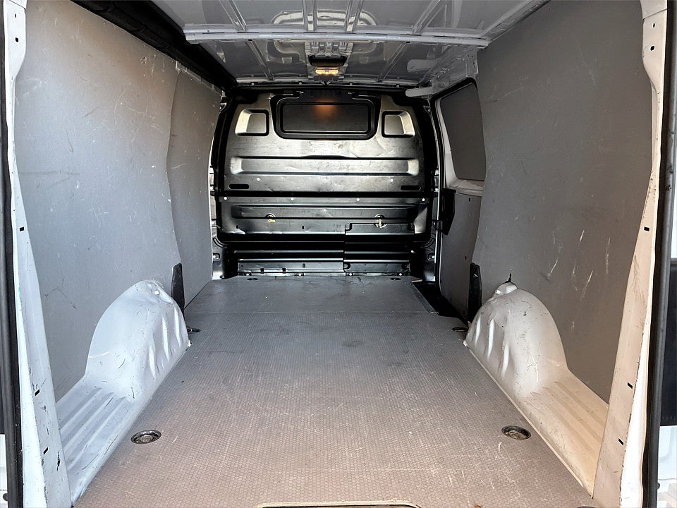 Bild på Peugeot Expert PRO+ 2.0 BHDi 145hk Aut L3 DRAG FARTHÅLLARE