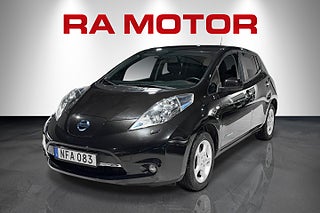 Halvkombi Nissan Leaf 1 av 23