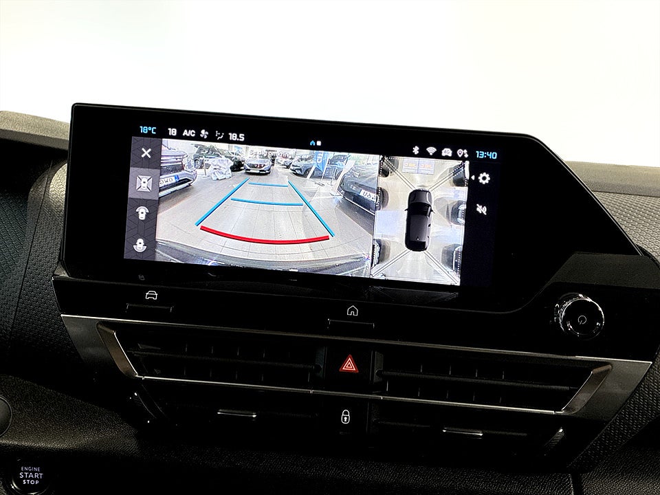 Bild på Citroen C4 Shine 1.2 PT 130hk Aut B-KAMERA HEAD UP-DISPLAY