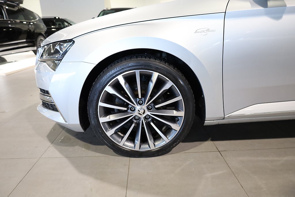 Skoda Superb 1.4 TSI iV L&K Drag Värmare Kamera Leasbar 2021