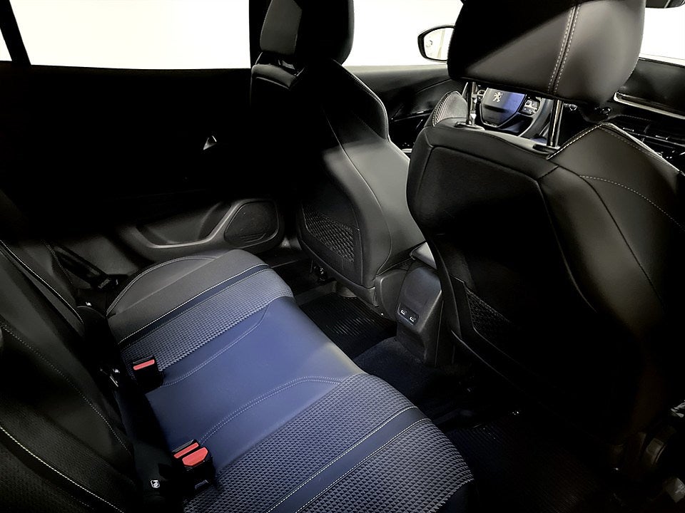 Bild på Peugeot 2008 GT 1.2 PT 130hk Aut - B-KAMERA, CARPLAY