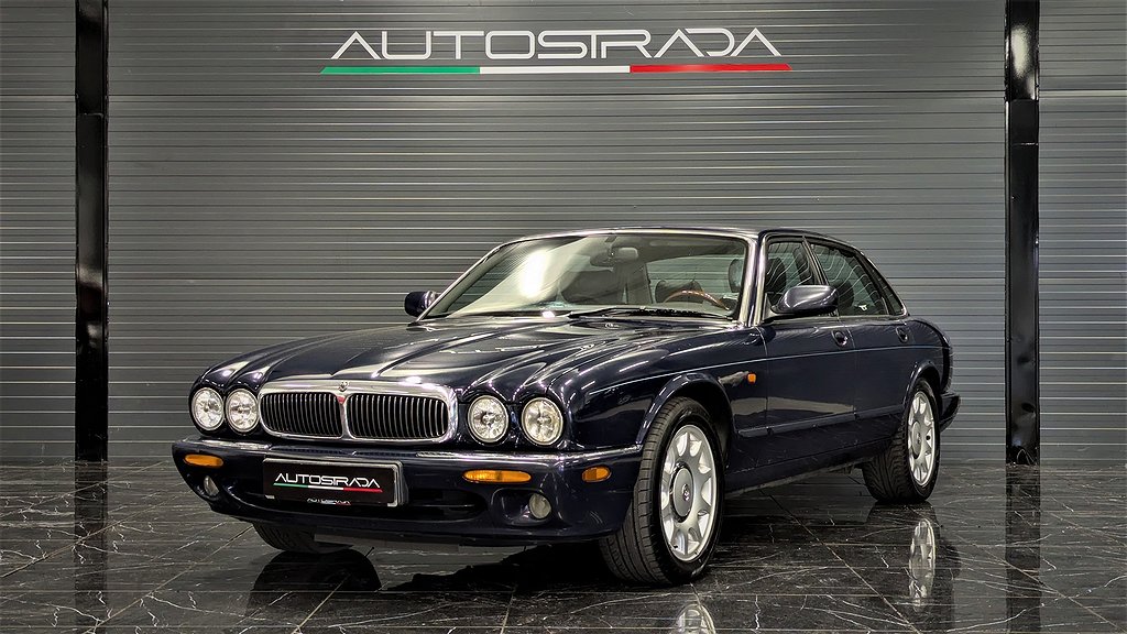 Jaguar XJ 3.2 V8 | Executive | Automat | Läder | 237 hk | 