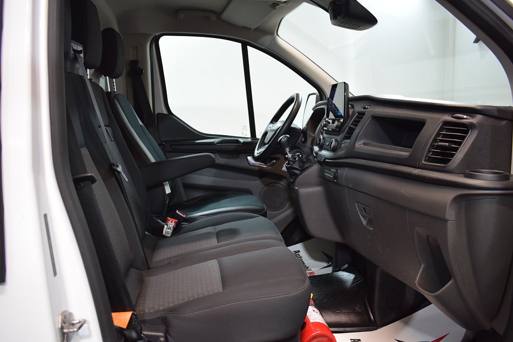 Ford Transit 2023 - miniatyr 11