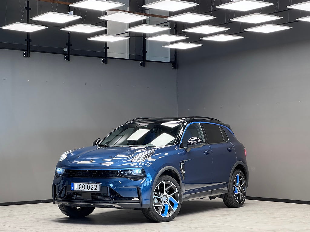 Lynk & Co 01 PHEV DCT / 360-kamera / Panorama